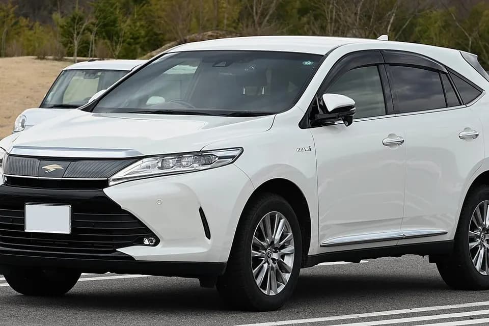 Toyota Harrier: representative photo, not the auction vehicle
