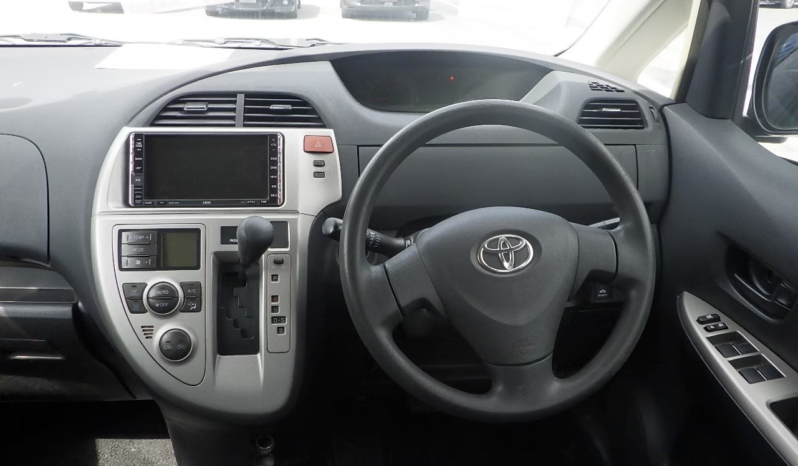 2009 TOYOTA RACTIS AT full