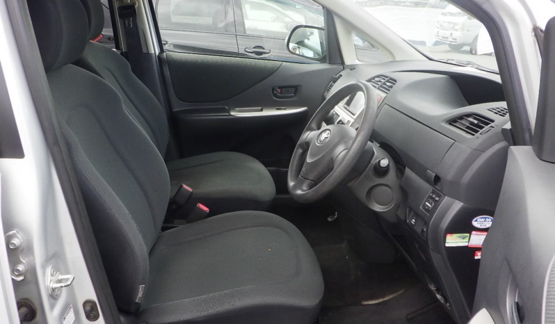 2009 TOYOTA RACTIS AT full