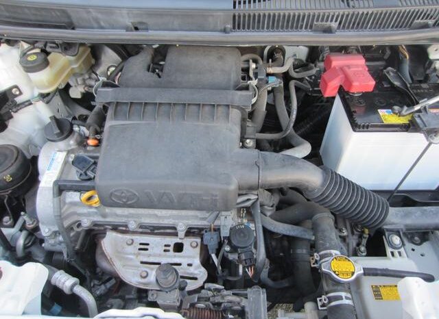 2011 TOYOTA BELTA G full