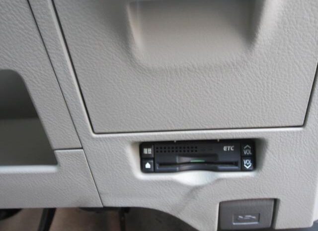 2011 TOYOTA BELTA G full