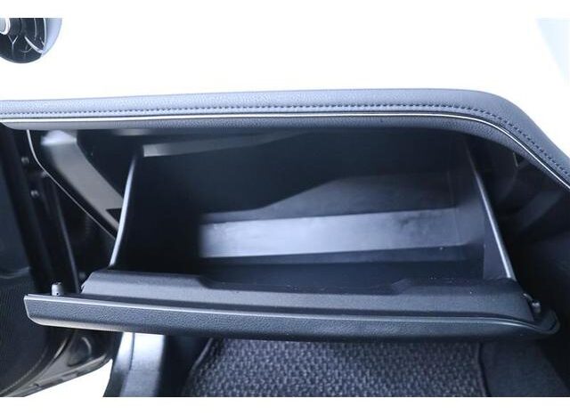 2016 TOYOTA AURIS HYBRID G full