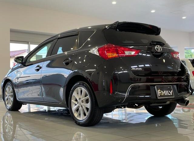 2013 TOYOTA AURIS 180G full