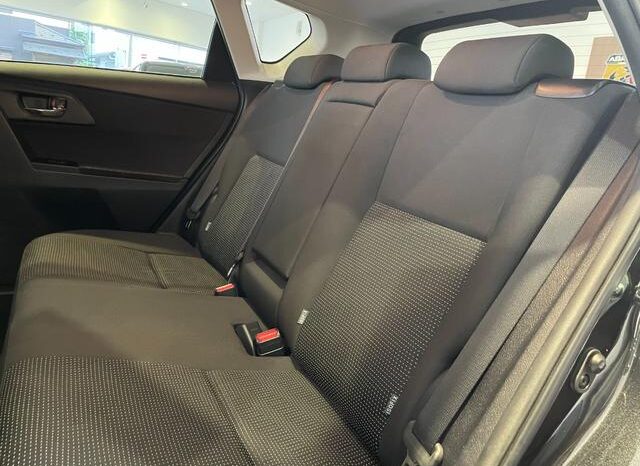 2013 TOYOTA AURIS 180G full