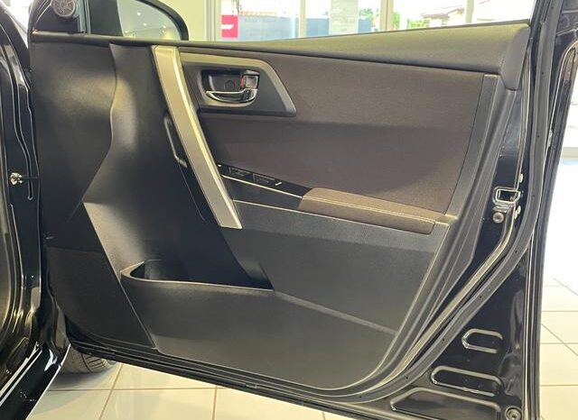 2013 TOYOTA AURIS 180G full
